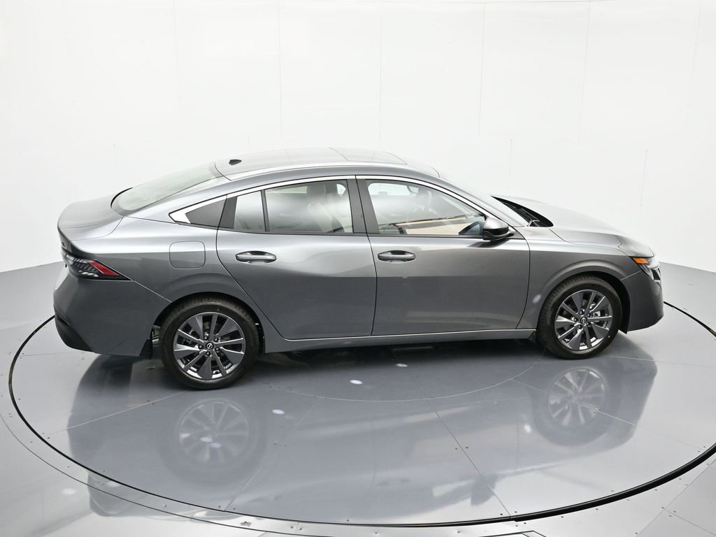 New 2026 Nissan Sentra SL w/ Floor Mat Package FWD image 32