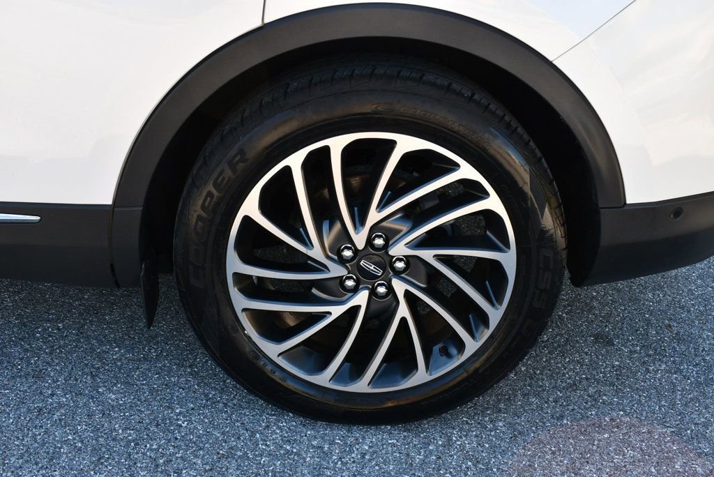 Used 2019 Lincoln Nautilus Reserve image 64