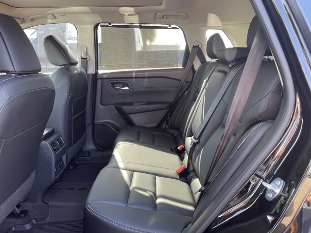 Used 2023 Nissan Rogue SL w/ SL Premium Package image 25