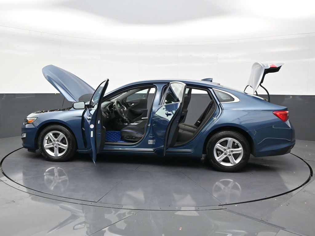Used 2024 Chevrolet Malibu LT image 30