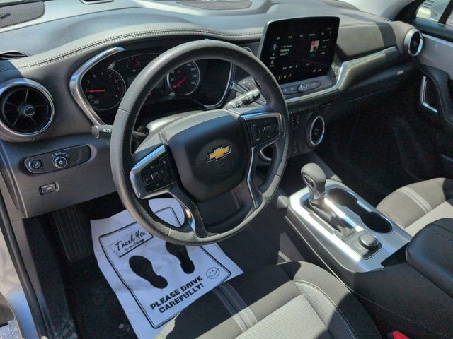 Used 2025 Chevrolet Blazer LT FWD image 15