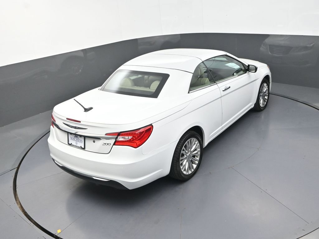 Used 2011 Chrysler 200 Limited FWD image 21