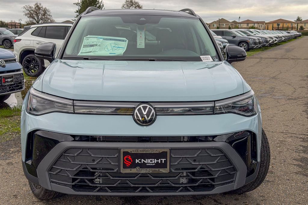 New 2026 Volkswagen Taos SE AWD/4WD image 4