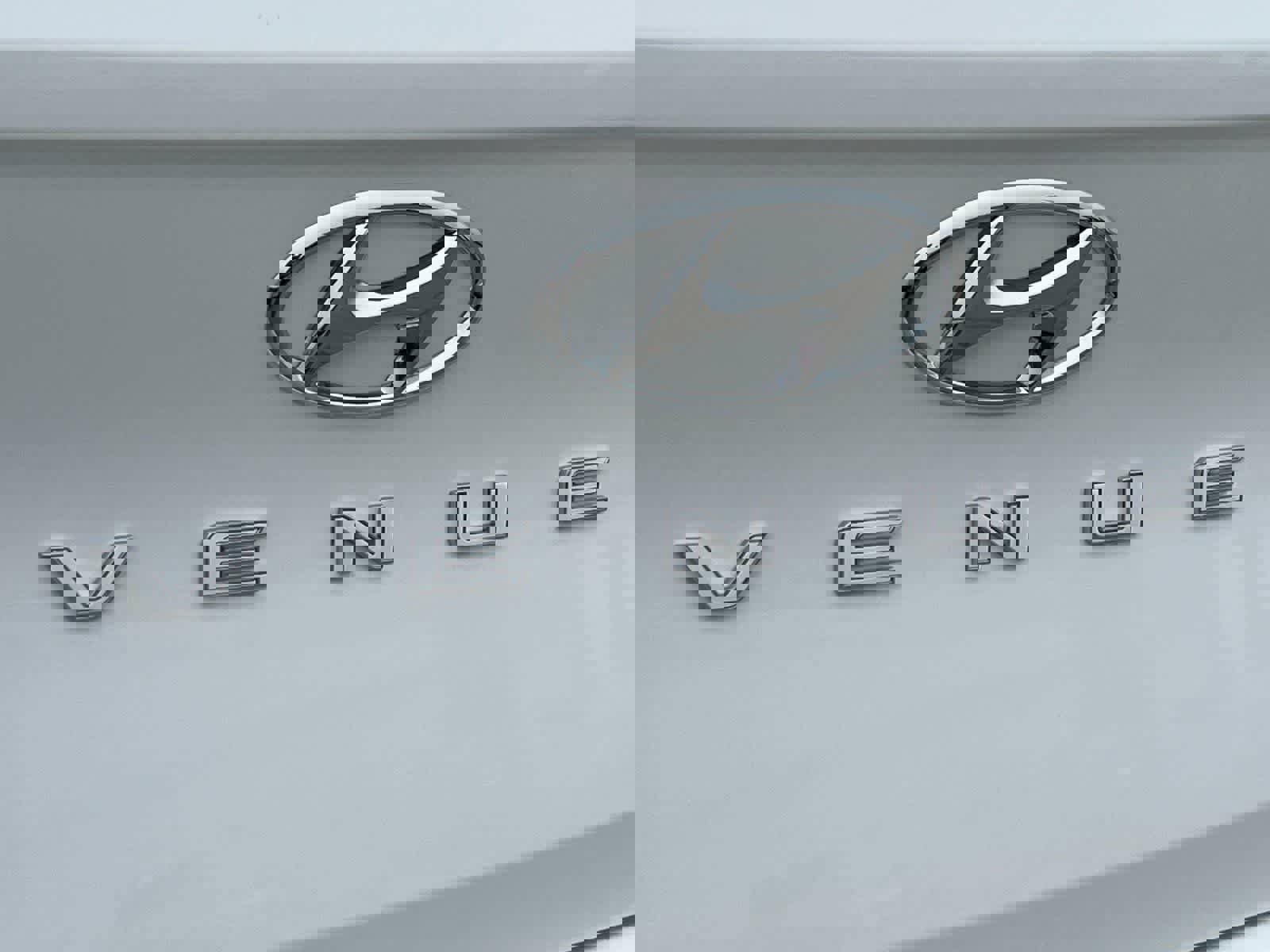 New 2026 Hyundai Venue SE FWD image 25