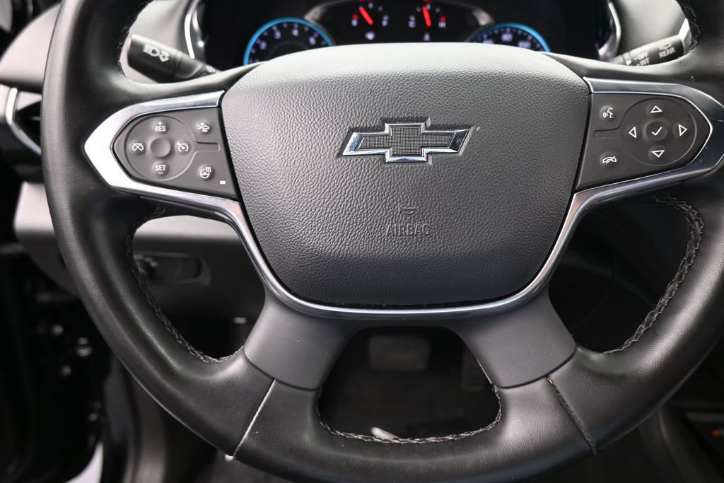 Used 2023 Chevrolet Traverse RS FWD image 39