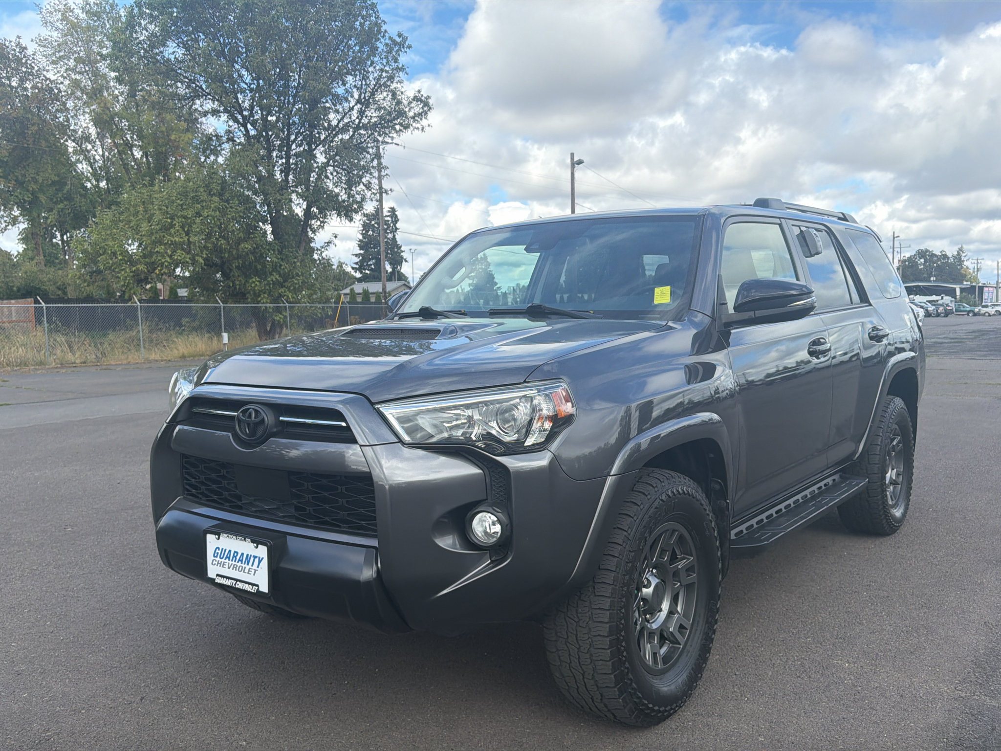 Used 2020 Toyota 4Runner Venture AWD/4WD image 3