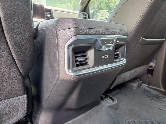 Used 2022 Chevrolet Silverado 1500 LTZ w/ LTZ Premium Package AWD/4WD image 15
