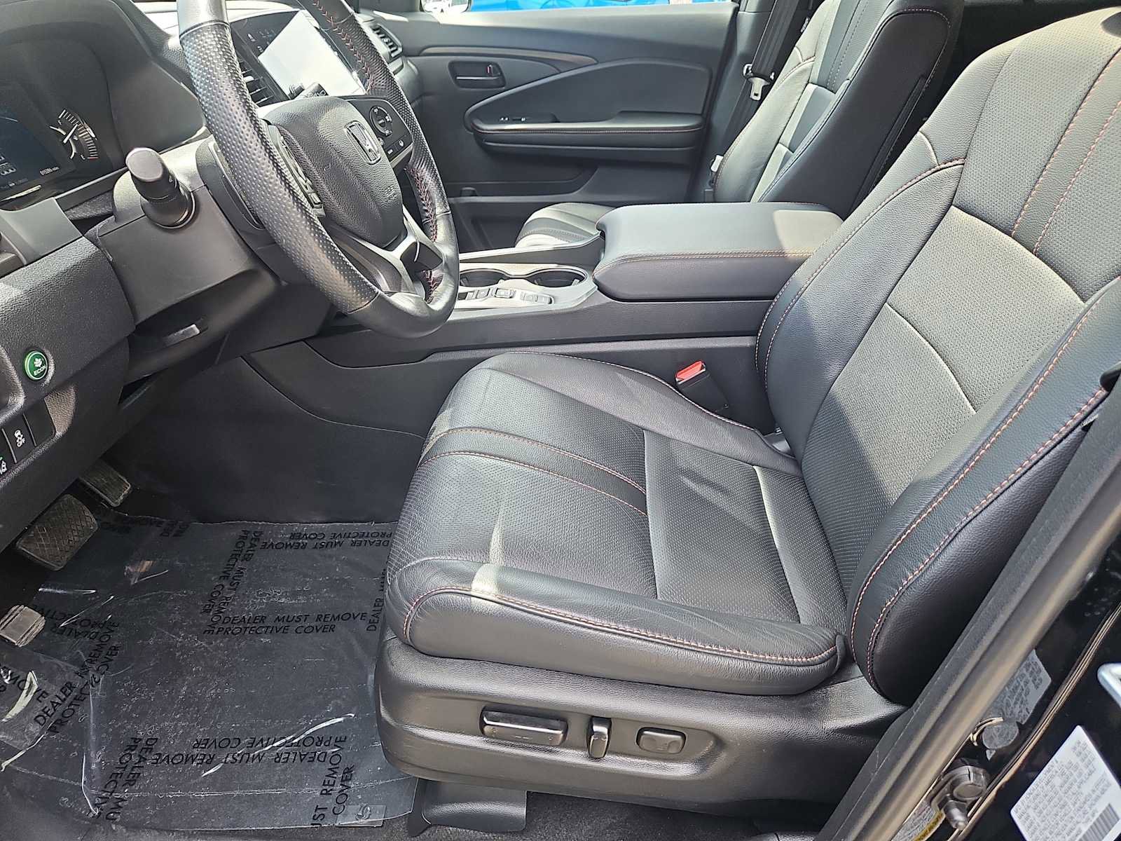 Certified 2025 Honda Passport TrailSport image 29