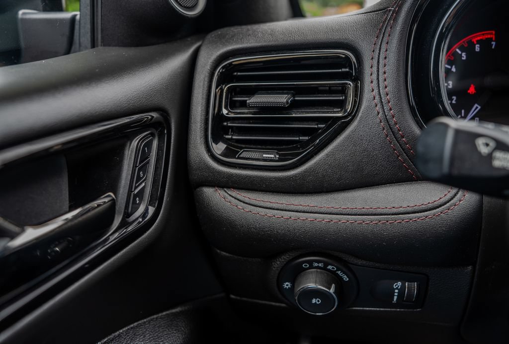 Used 2023 Dodge Durango R/T AWD/4WD image 8