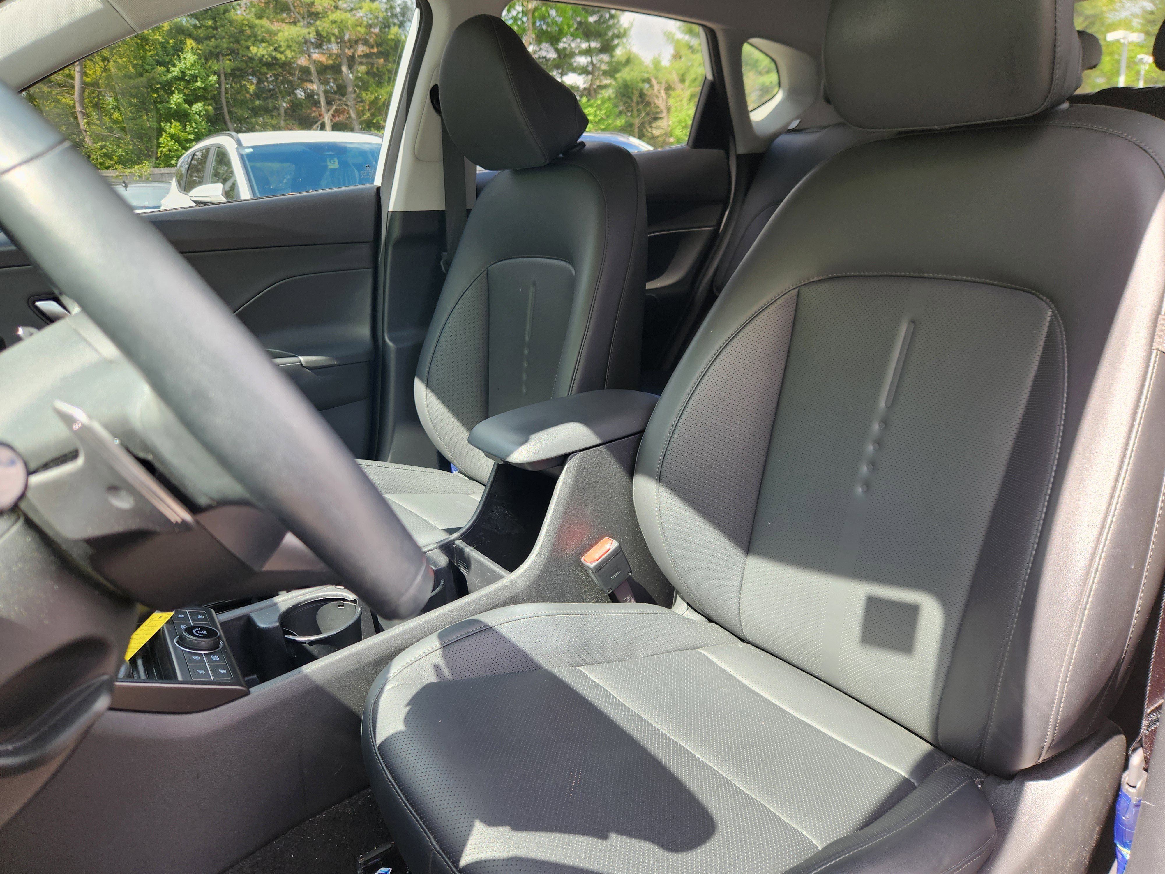 Certified 2024 Hyundai Kona Limited AWD/4WD image 7