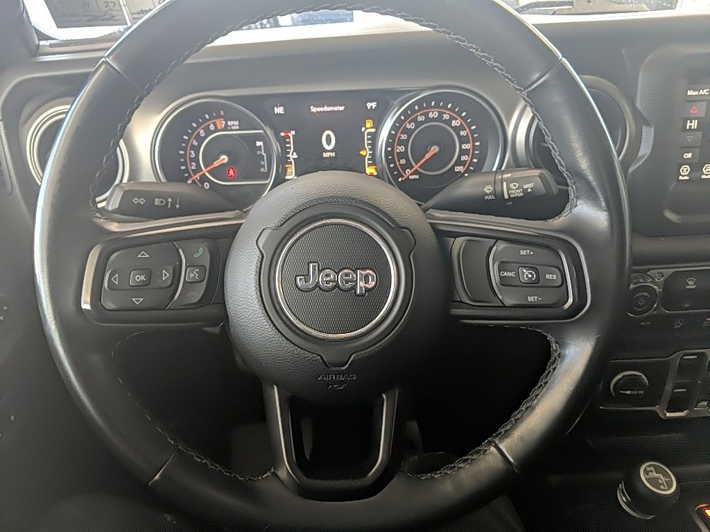 Used 2021 Jeep Gladiator Sport image 15