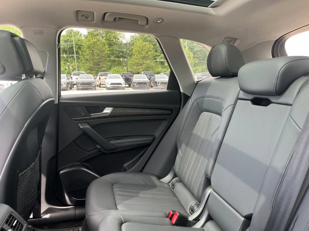 Used 2020 Audi Q5 2.0T Premium Plus w/ Premium Plus Package AWD/4WD image 21
