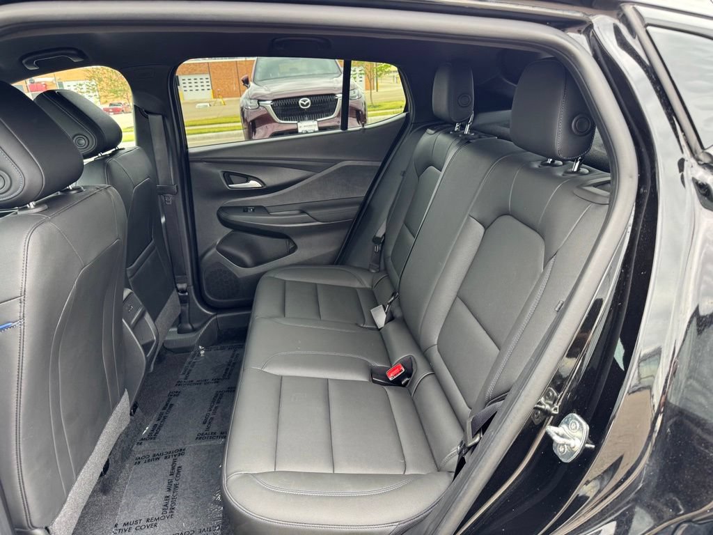 Used 2024 Buick Envista Sport Touring w/ Convenience I Package FWD image 11