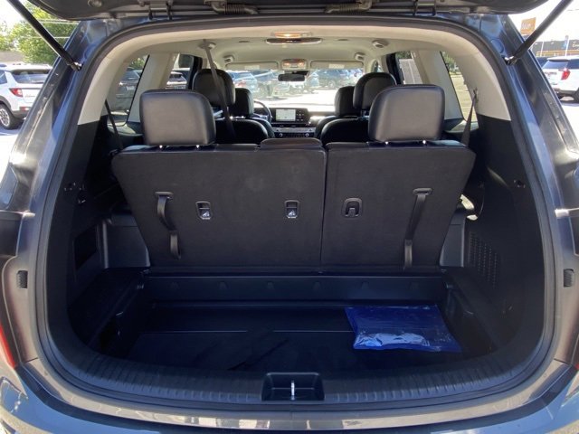 Used 2023 Kia Telluride S image 9