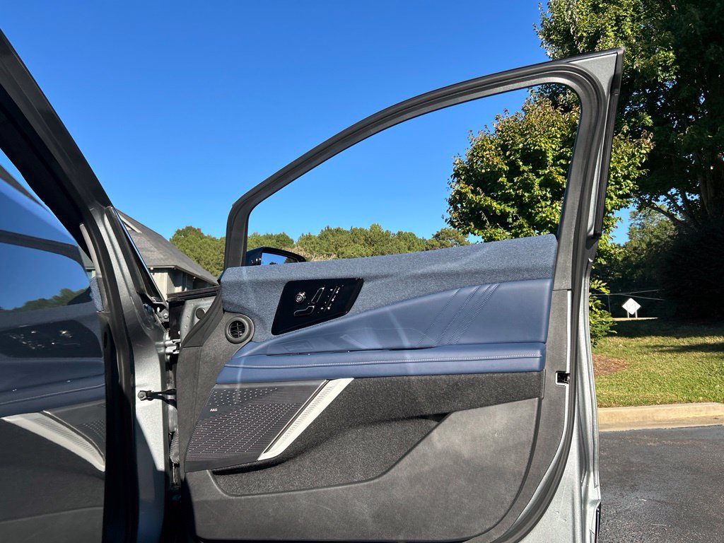 Used 2025 Cadillac Optiq Luxury 2 w/ LPO, Floor Liner Package AWD/4WD image 62