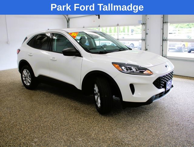 Used 2022 Ford Escape SE w/ Cold Weather Package AWD/4WD image 7