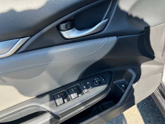 Used 2016 Honda Civic Touring image 30