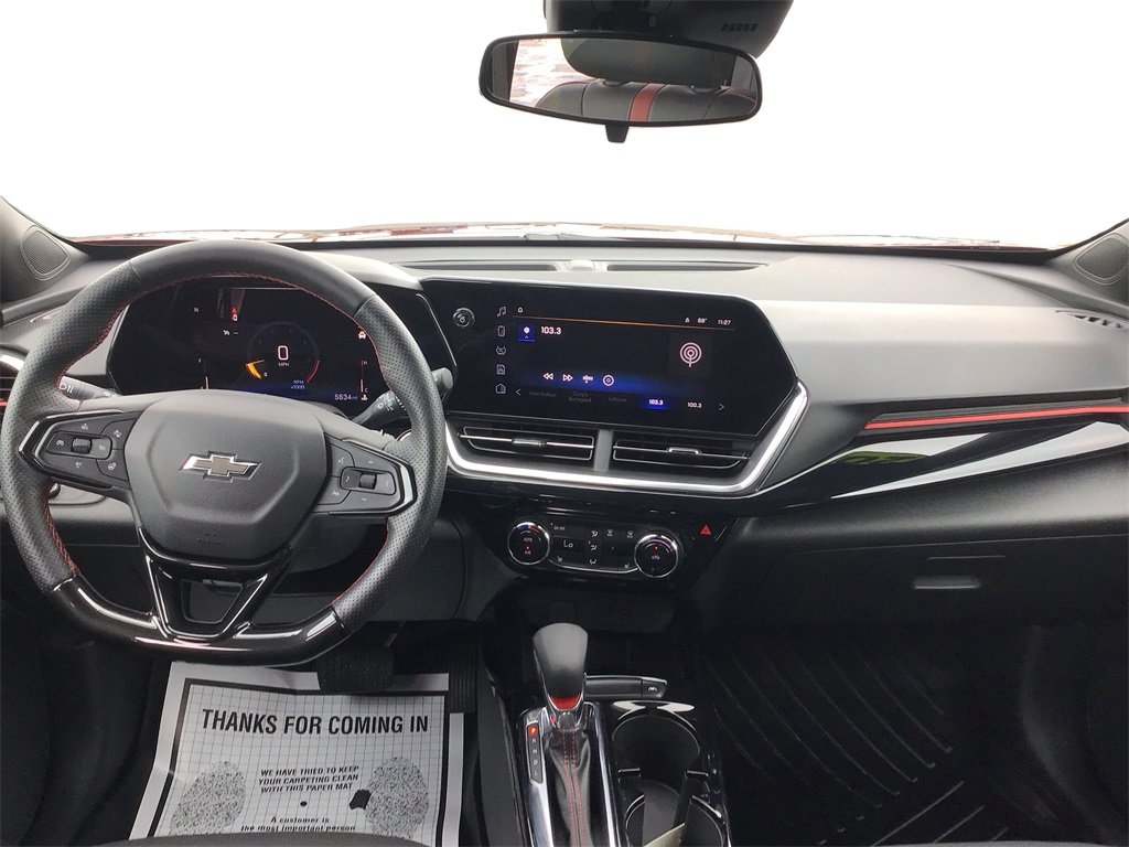 Used 2024 Chevrolet Trax RS image 23