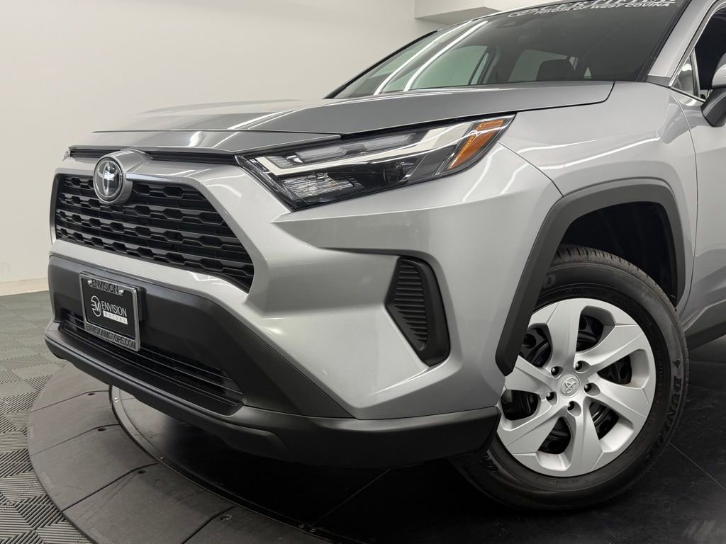 Certified 2025 Toyota RAV4 LE FWD image 4