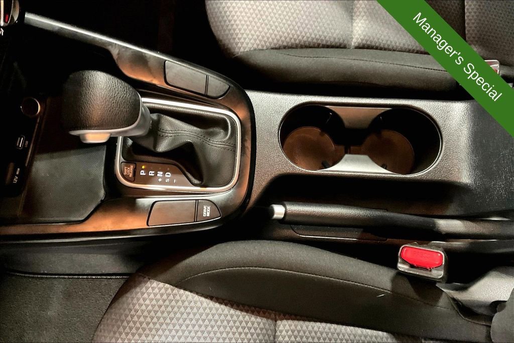 Used 2025 Kia Soul LX w/ LX Technology Package FWD image 17