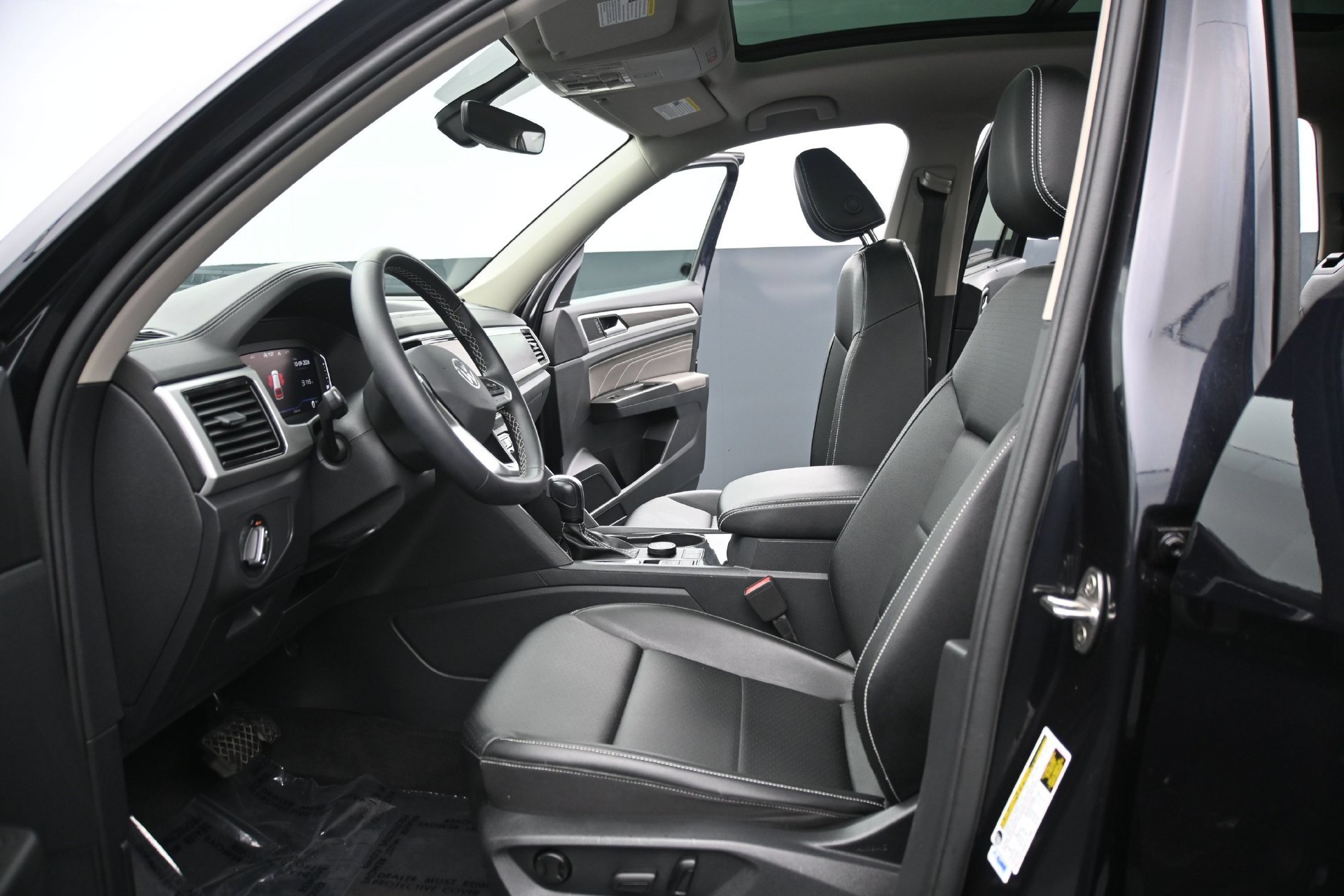 Used 2023 Volkswagen Atlas SE w/ Panoramic Sunroof Package AWD/4WD image 21