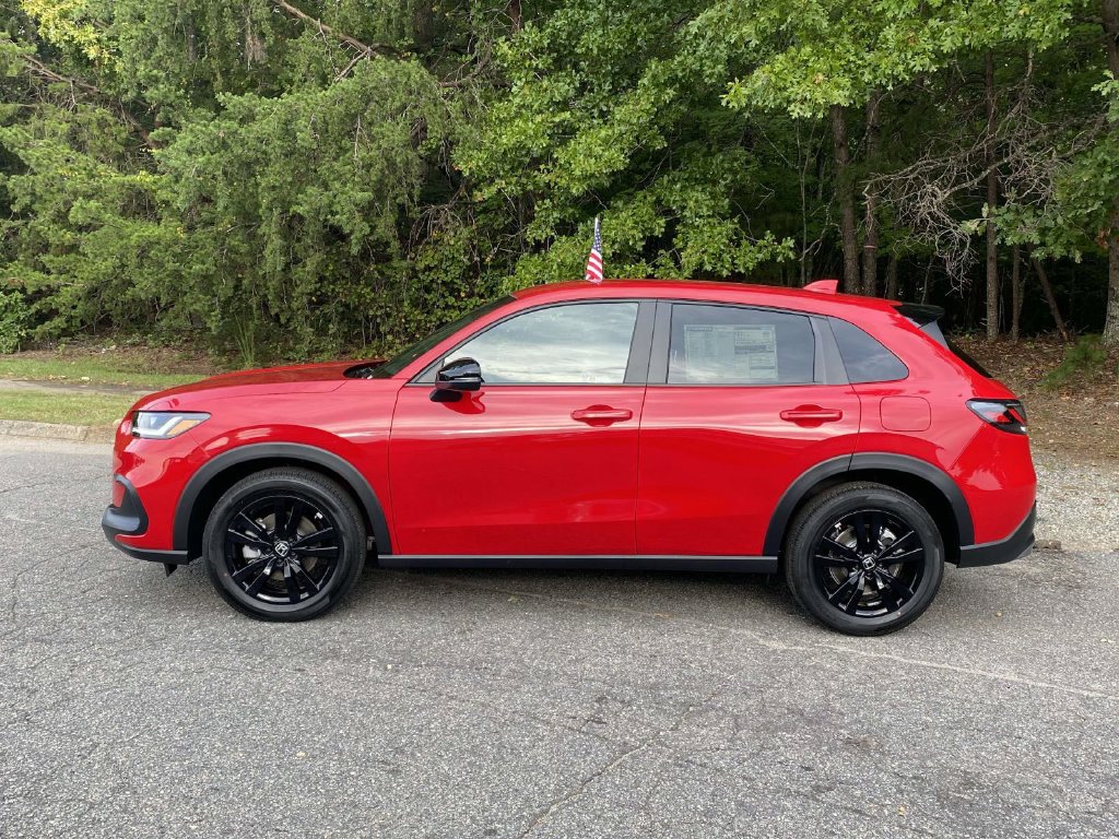 New 2027 Honda HR-V Sport image 2