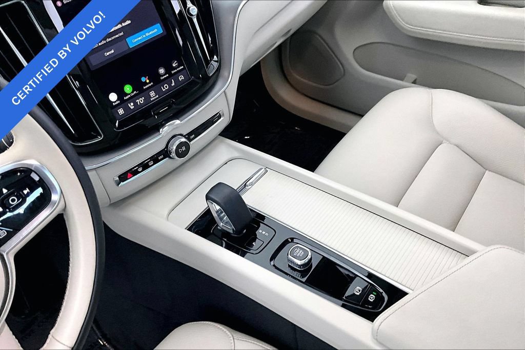 Certified 2024 Volvo XC60 B5 Core w/ Climate Package AWD/4WD image 18