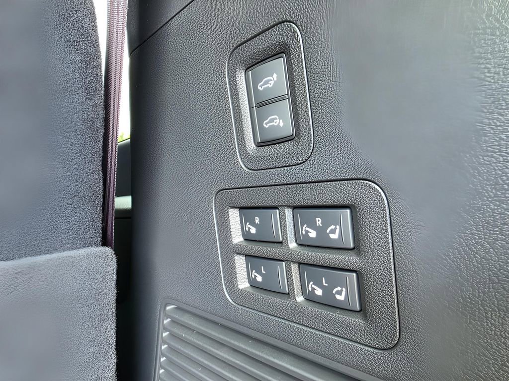 New 2026 Nissan Armada PRO-4X image 10