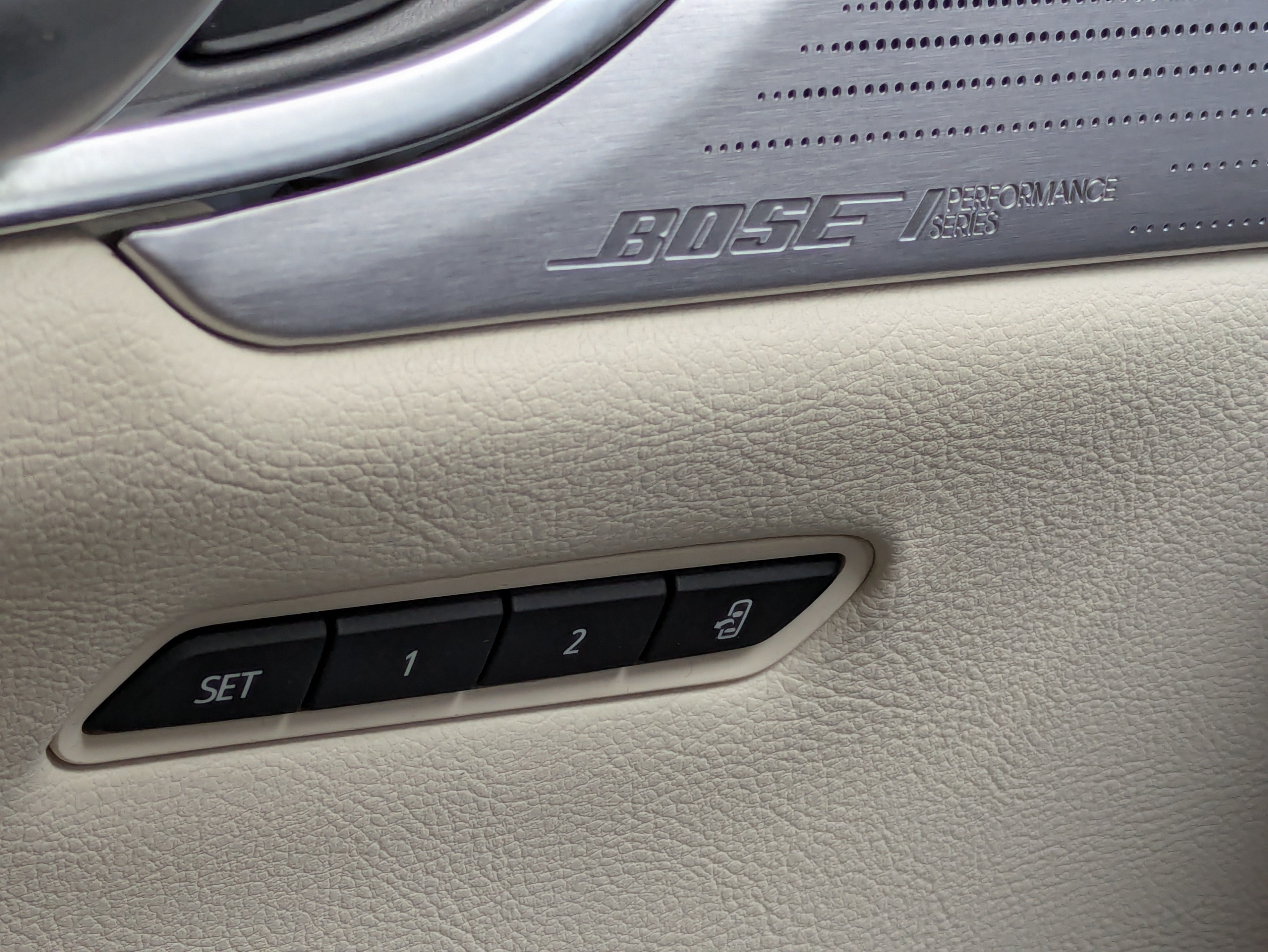 Used 2024 Cadillac XT5 Premium Luxury w/ Technology Package FWD image 21