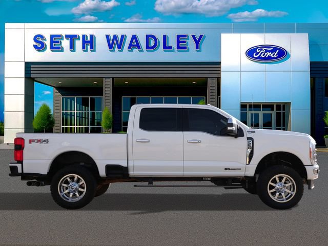 Used 2023 Ford F250 Platinum w/ FX4 Off-Road Package AWD/4WD image 2