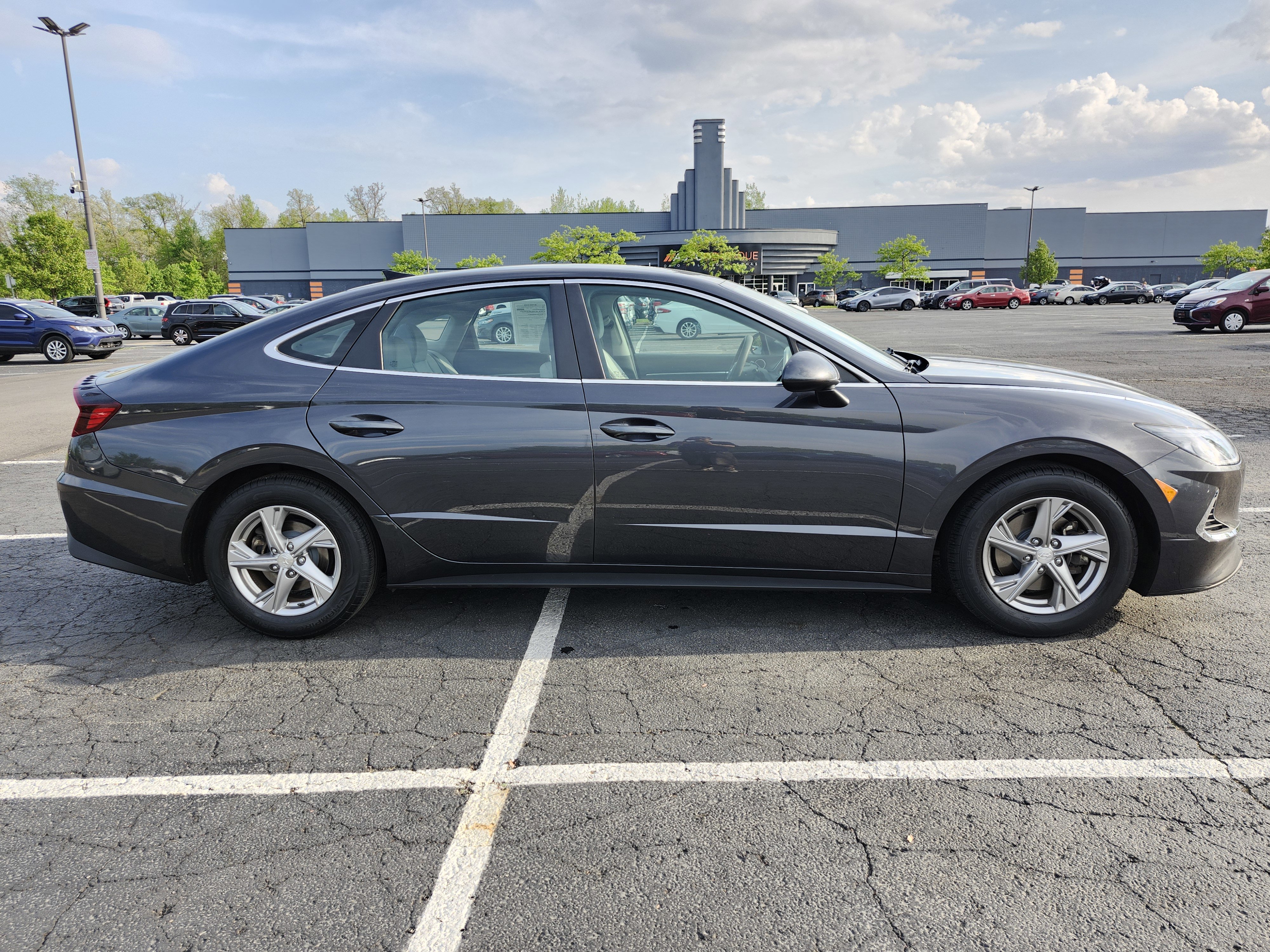Used 2021 Hyundai Sonata SE FWD image 17