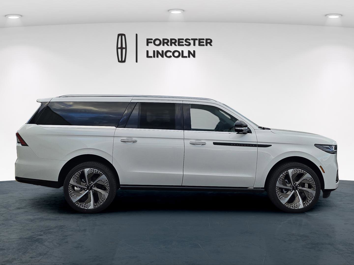New 2026 Lincoln Navigator L Black Label image 2