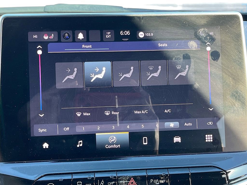 Used 2023 Jeep Compass Limited image 15