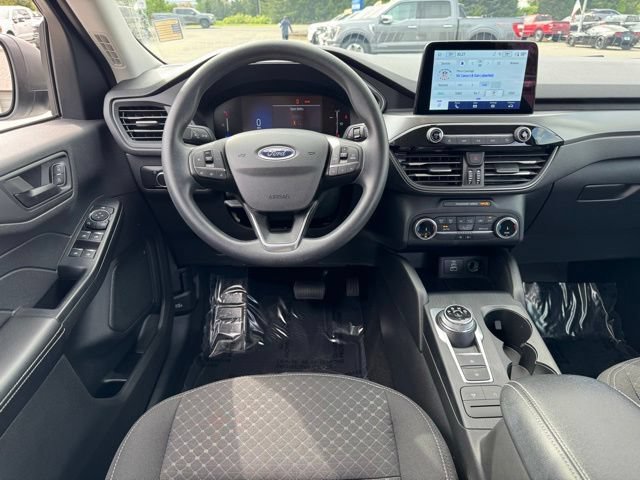Used 2025 Ford Escape Active AWD/4WD image 19