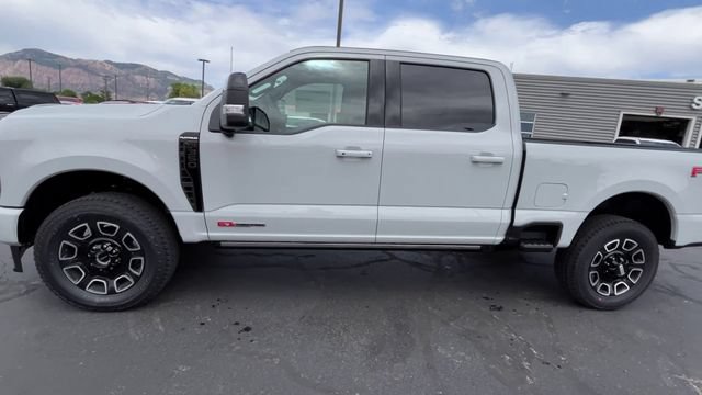 Used 2025 Ford F350 Platinum AWD/4WD image 4