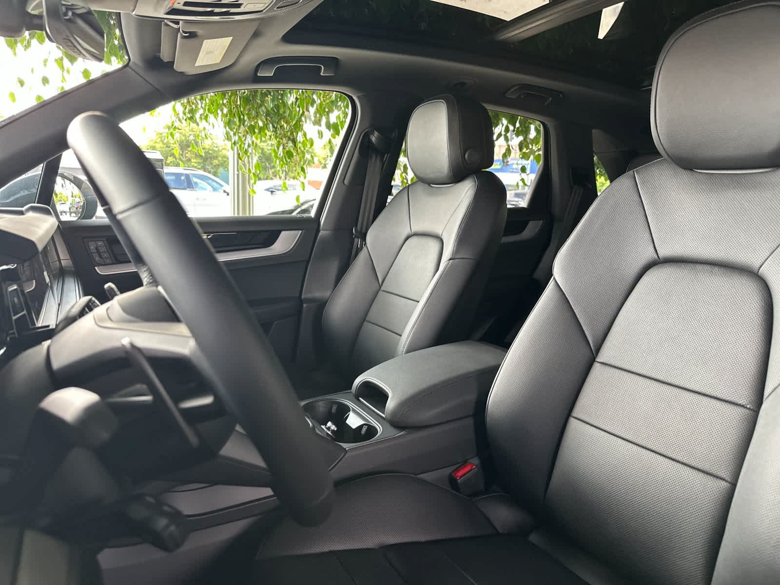 New 2026 Porsche Cayenne S AWD/4WD image 5