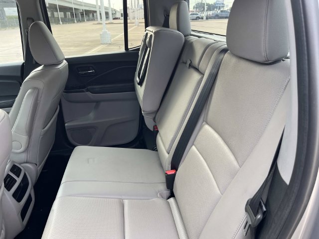 Used 2017 Honda Ridgeline RTL image 17