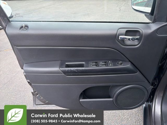 Used 2017 Jeep Compass Sport w/ Power Value Group image 12