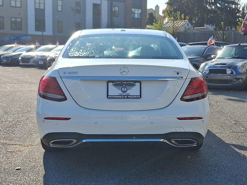 Used 2017 Mercedes-Benz E 300 image 4