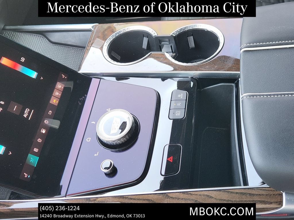Used 2025 Cadillac Escalade Sport Platinum w/ LPO, Floor Liner Package AWD/4WD image 17