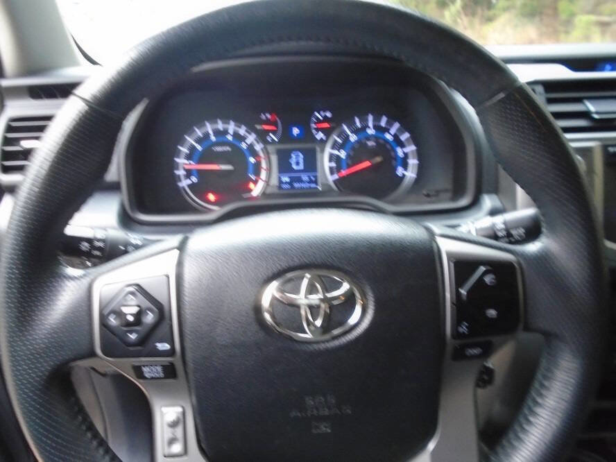 Used 2018 Toyota 4Runner SR5 image 13