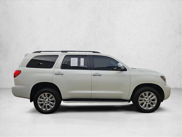 Used 2016 Toyota Sequoia Platinum AWD/4WD image 4