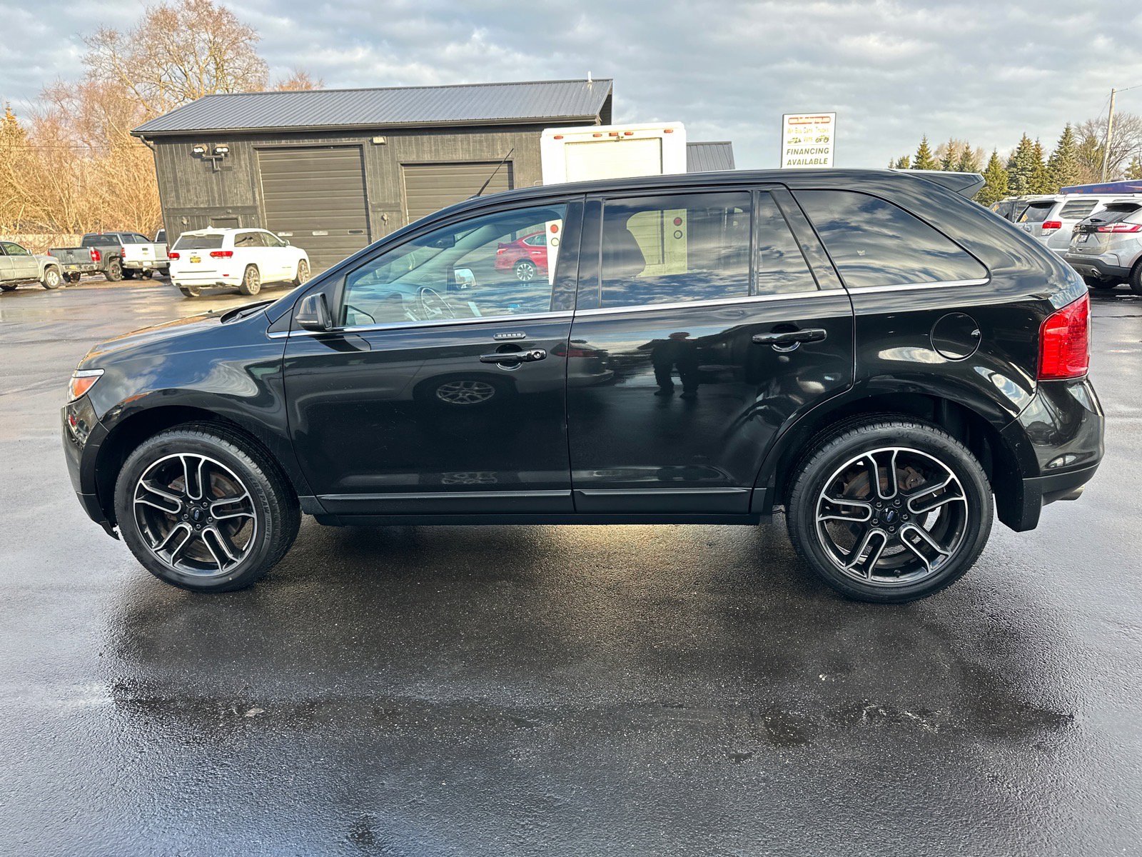 Used 2013 Ford Edge Limited image 2