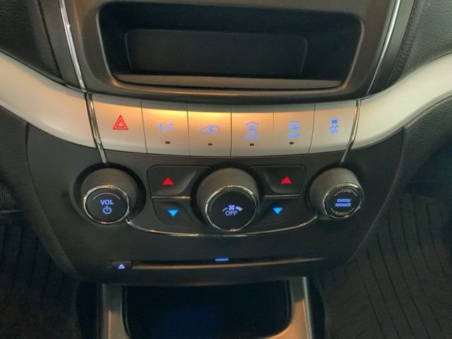 Used 2017 Dodge Journey SXT w/ Comfort/Convenience Group image 21