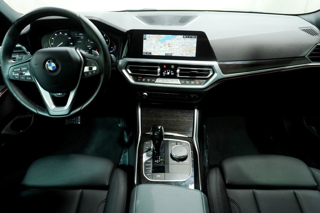 Used 2021 BMW 330i xDrive Sedan w/ Convenience Package AWD/4WD image 14