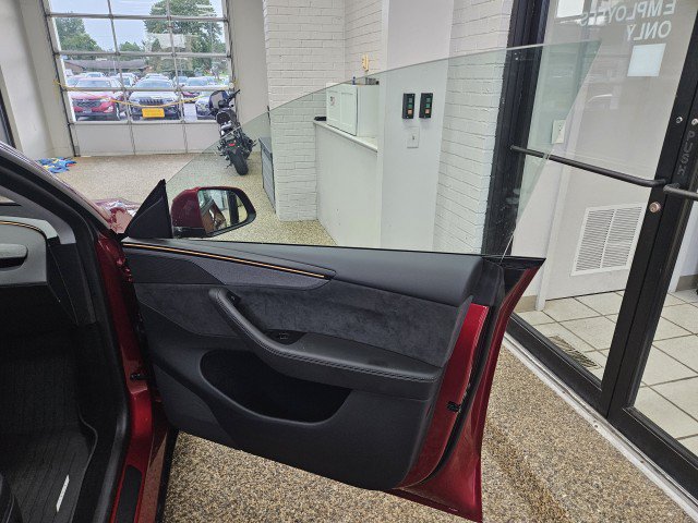 Used 2026 Tesla Model Y 2WD image 14