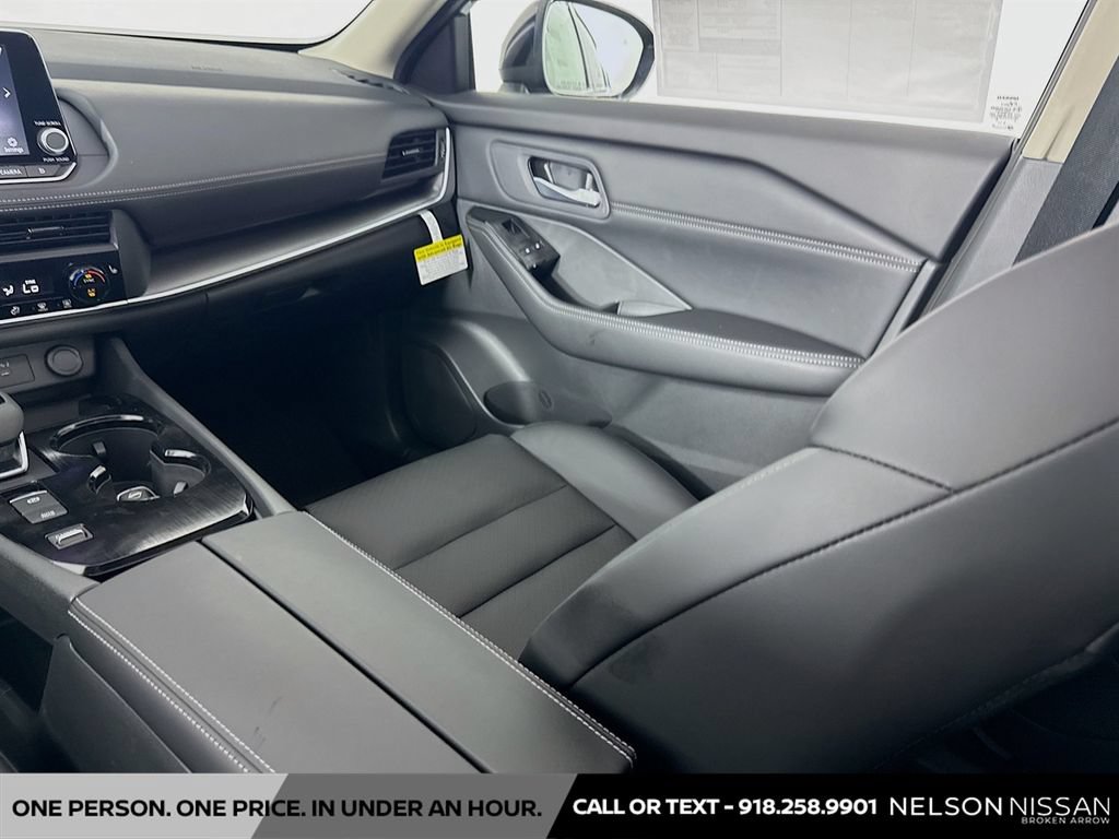 New 2026 Nissan Rogue Dark Armor FWD image 23