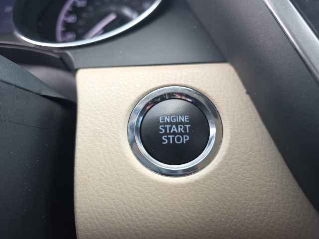 Certified 2020 Toyota Camry XLE image 23