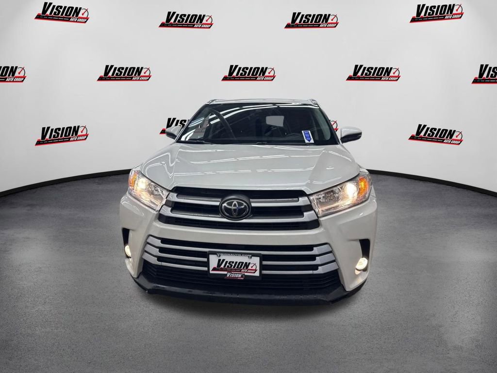 Used 2017 Toyota Highlander XLE w/ Carpet Mat Package video 2