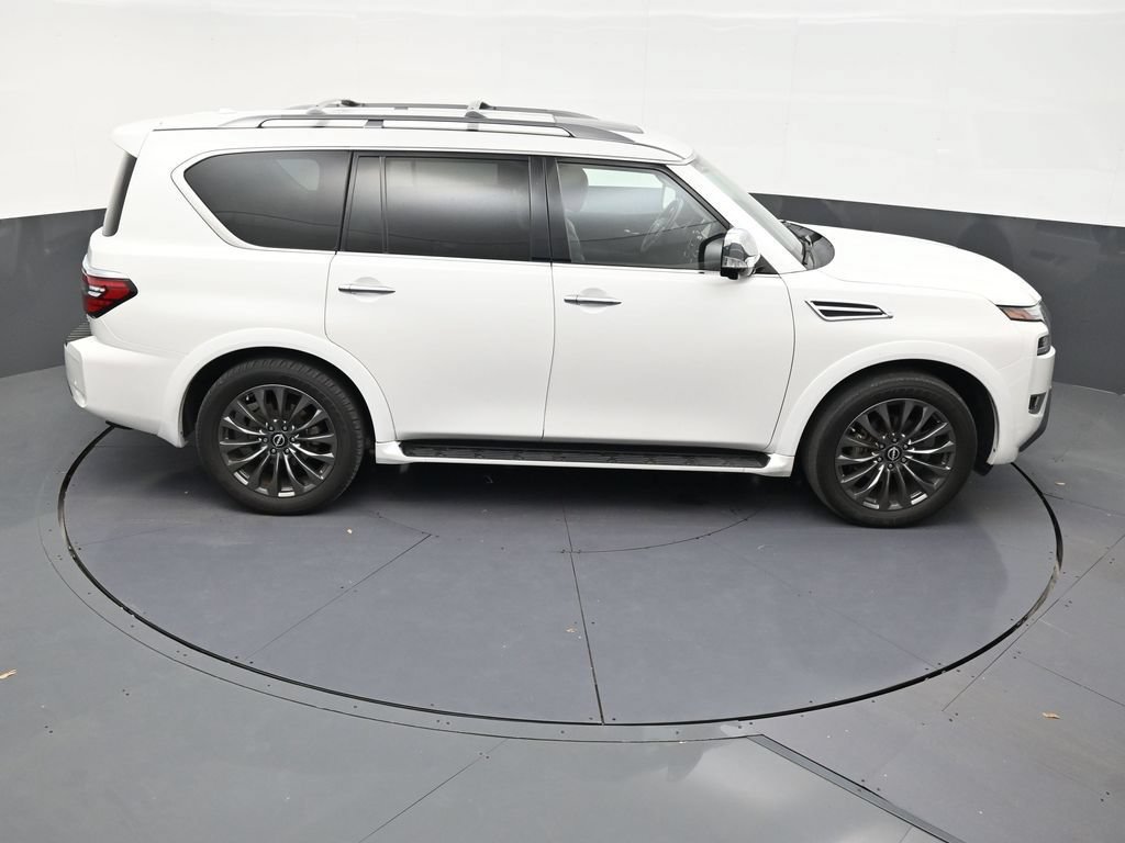 Used 2023 Nissan Armada Platinum w/ Captain's Chairs Package RWD image 17